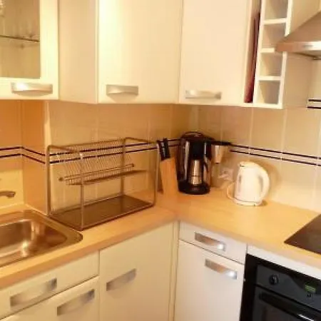 Apartment Fleuris Purple *